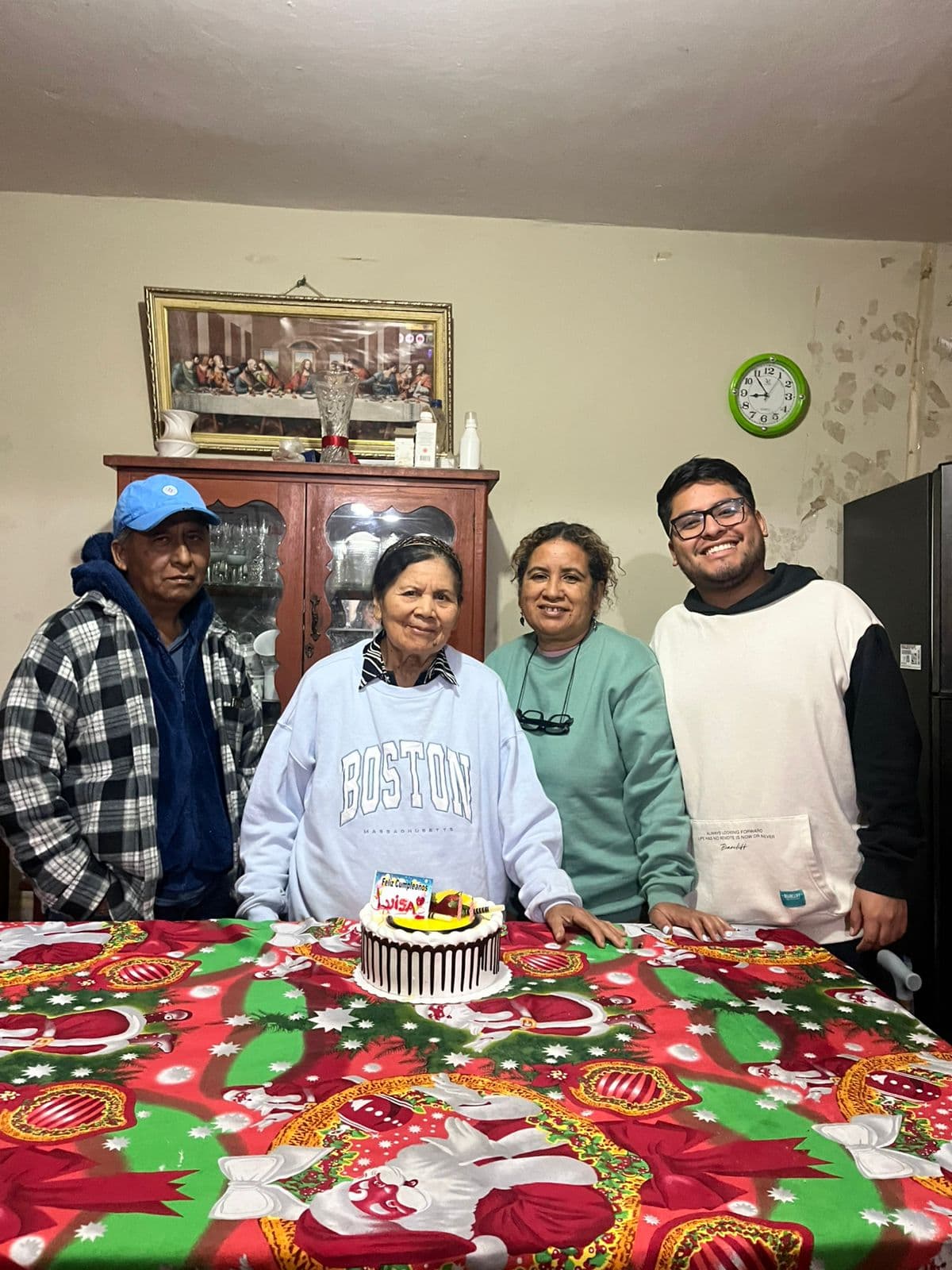 Celebrando el cumpleaños de Luisa en Navidad