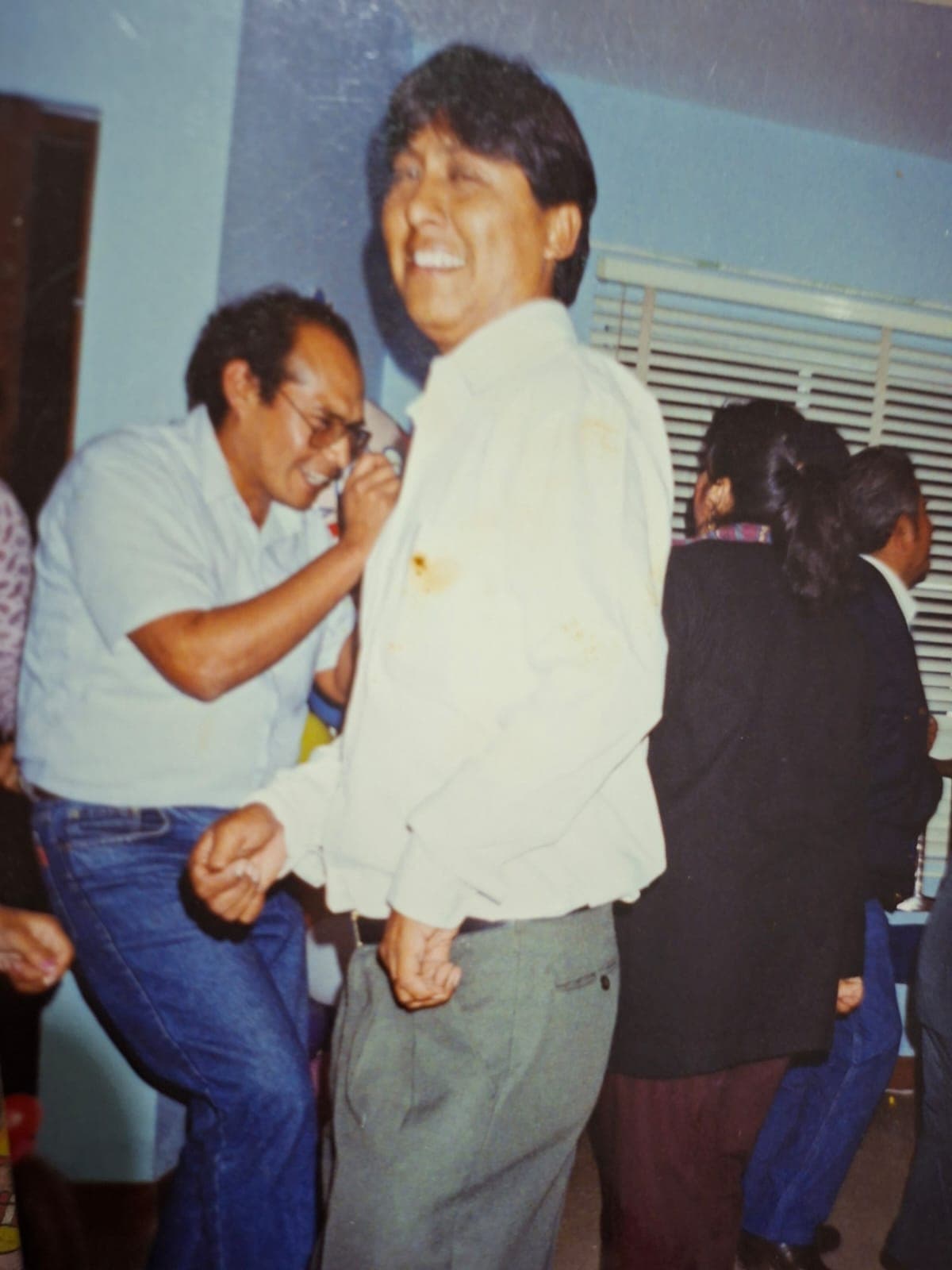 Bailando en una celebración, años atrás