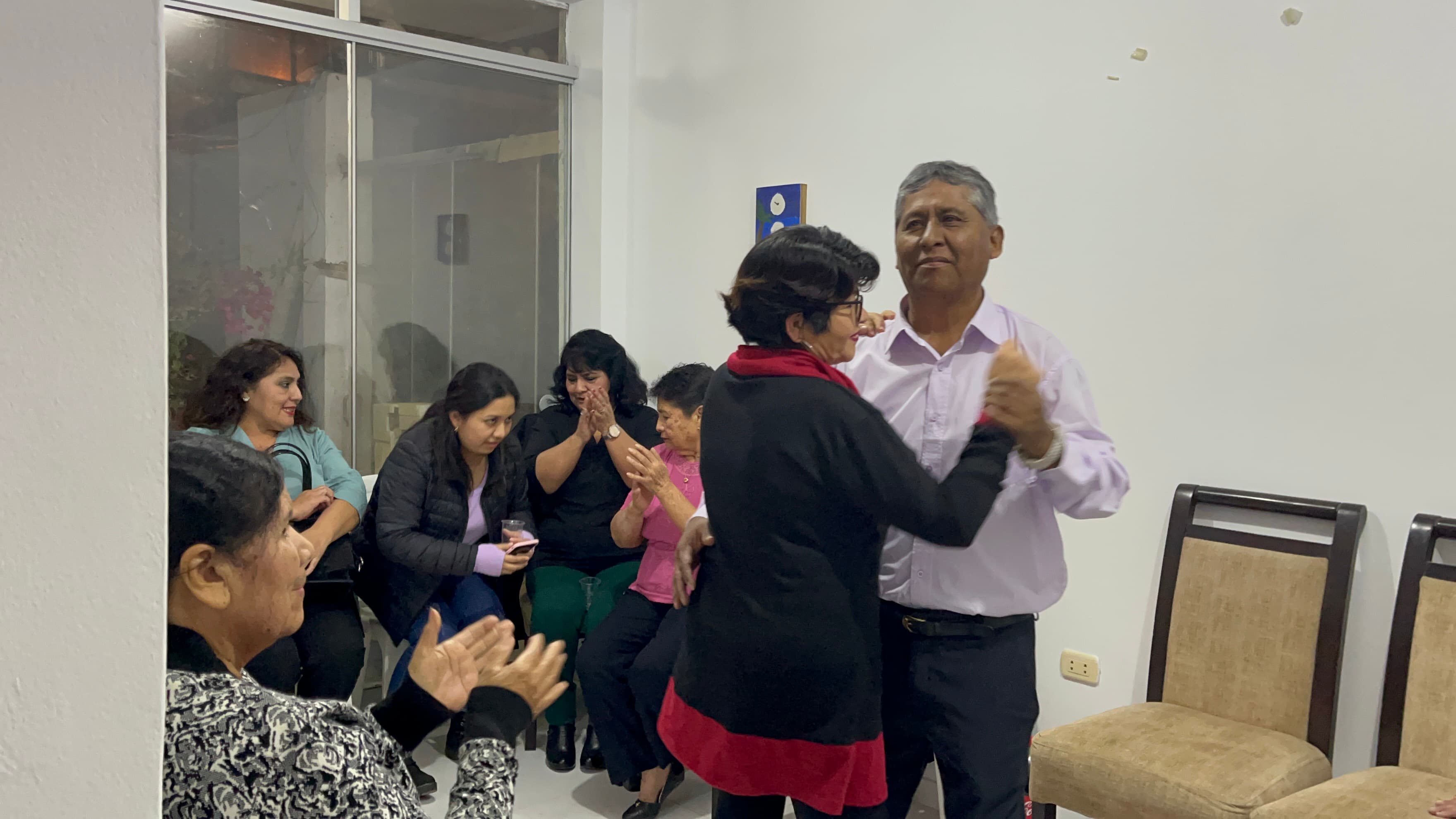 Bailando con familiares