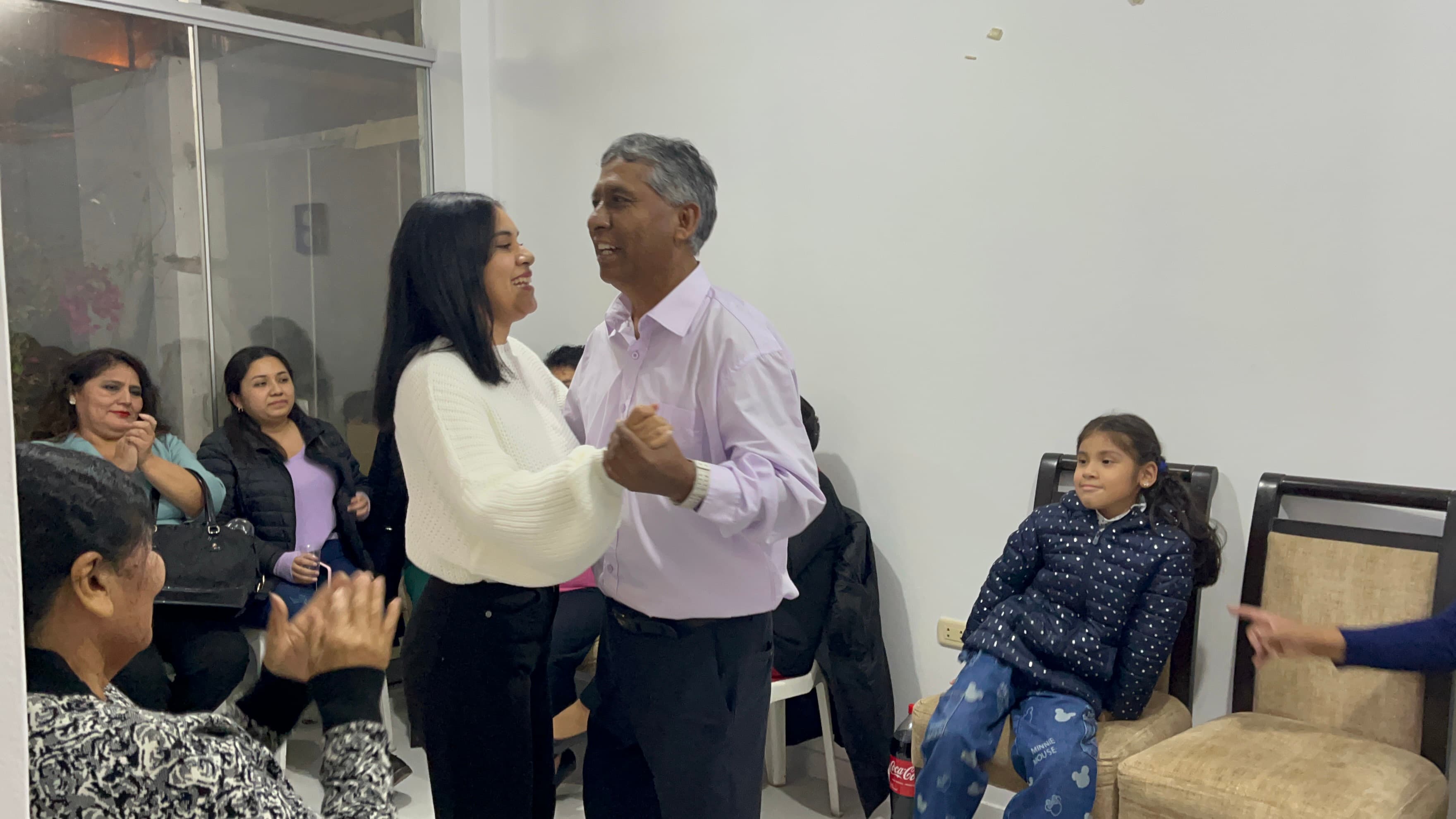 Bailando con la familia